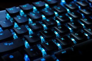 Pawarta Kang Digiya-rake Tanpa Dipengaruhi Dening Opini Pribadhi Diarani